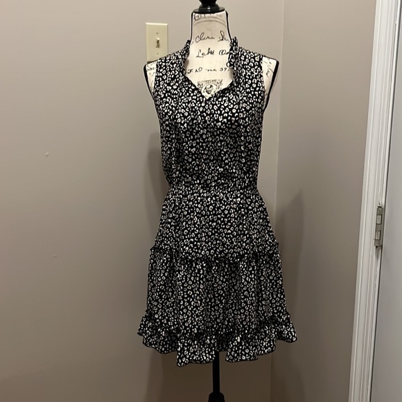 ePretty V-Neck & Tie Sleeveless 2-Tier Ruffled Summer Dress Color Black/Brown - Picture 7 of 10